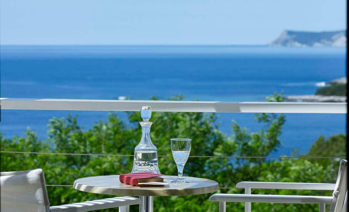 Villa Ioli- Beachfront Luxury Residence Igoumenitsa Exterior photo